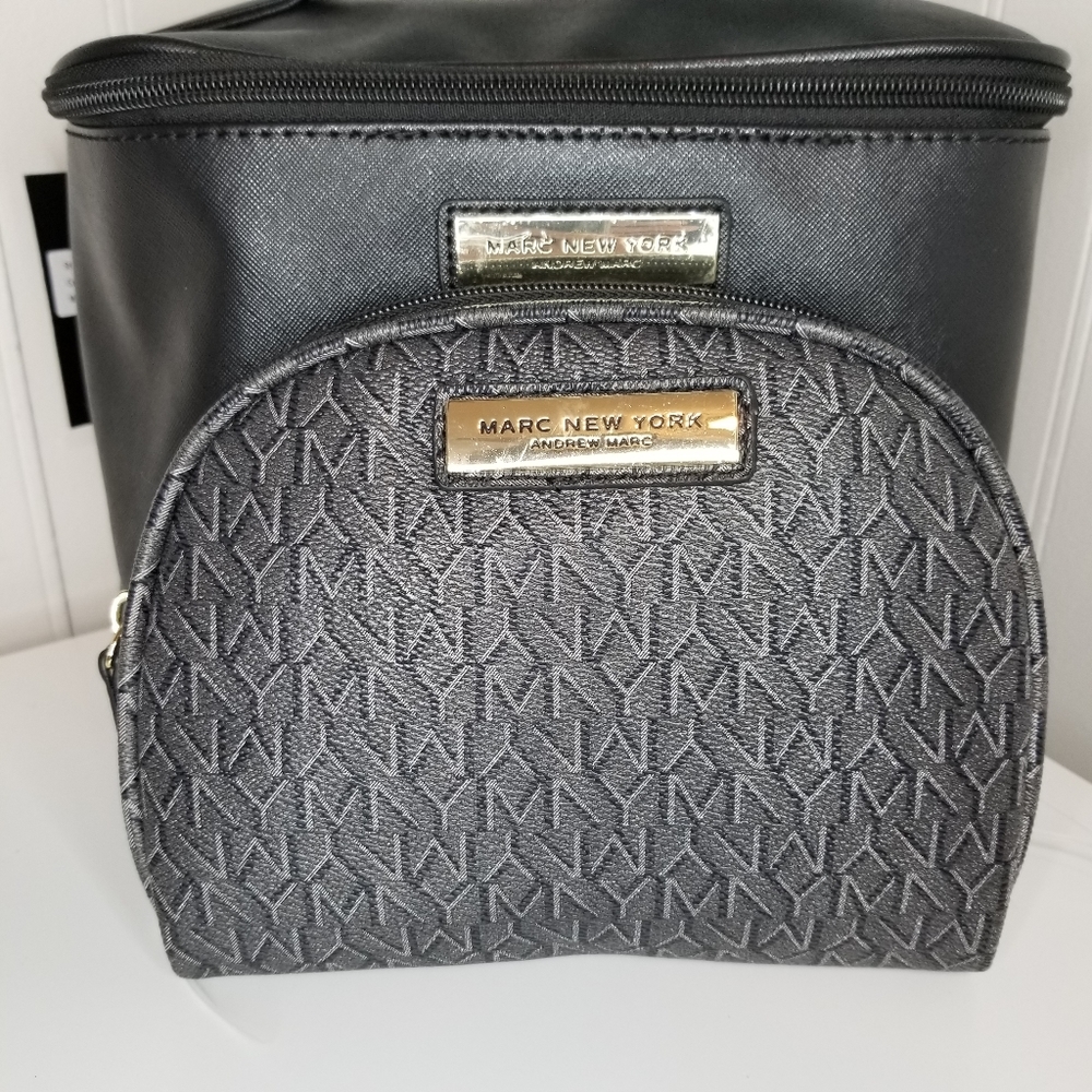 Andrew Marc cosmetic cases / travel cases